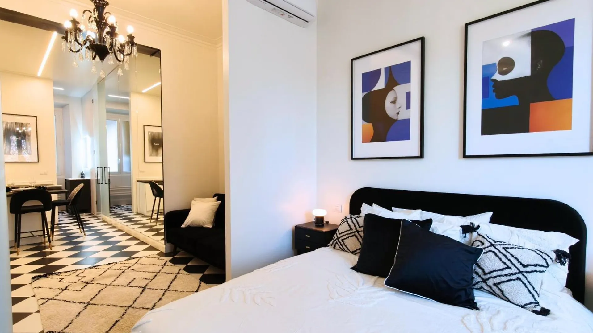 Black And White Apartment In Milan Downtown With Ac, Wifi And Subway M1 M2 Airoport Connected, Central Station Italy