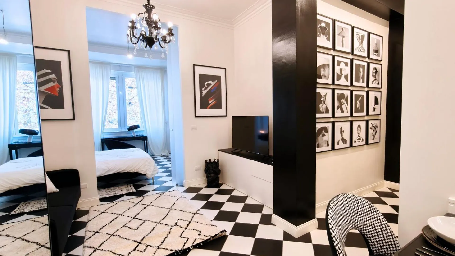 Black And White Apartment In Milan Downtown With Ac, Wifi And Subway M1 M2 Airoport Connected, Central Station