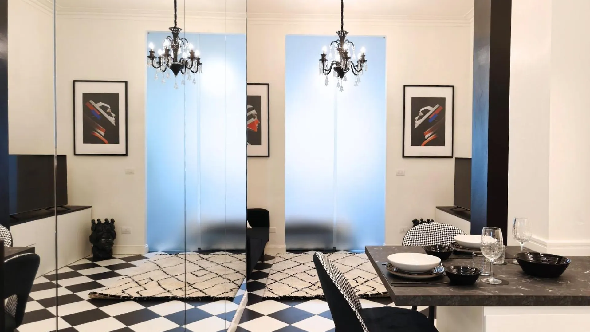 Black And White Apartment In Milan Downtown With Ac, Wifi And Subway M1 M2 Airoport Connected, Central Station
