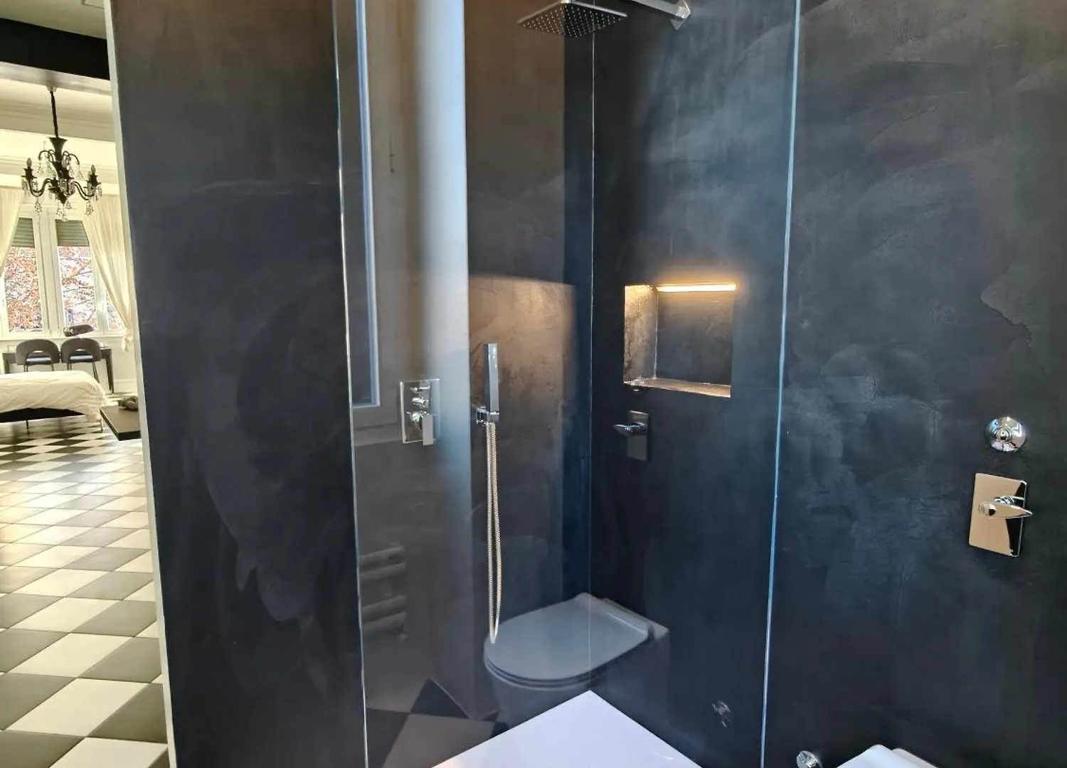 Black And White Apartment In Milan Downtown With Ac, Wifi And Subway M1 M2 Airoport Connected, Central Station